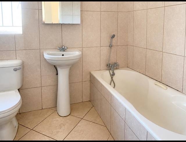 3 BEDROOM FREESTANDING FOR SALE IN BERGSIG